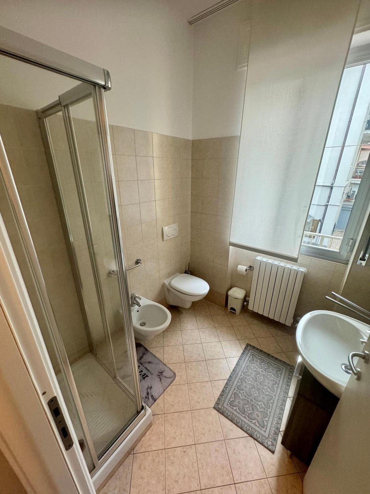 Casa Tito - Accogliente Monolocale A Due Passi Dalla Stazione Cesano Maderno Exterior foto